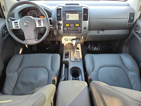 Used 2019 Nissan Frontier SL image 16