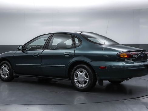 Used 1997 Ford Taurus GL FWD image 25