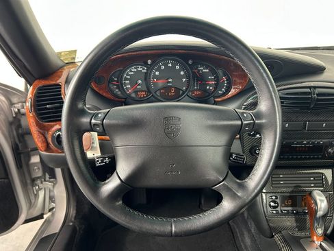 Used 2001 Porsche 911 Carrera 4 AWD/4WD image 17