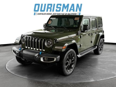 Used 2023 Jeep Wrangler Unlimited Sahara w/ Cold Weather Group AWD/4WD image 2