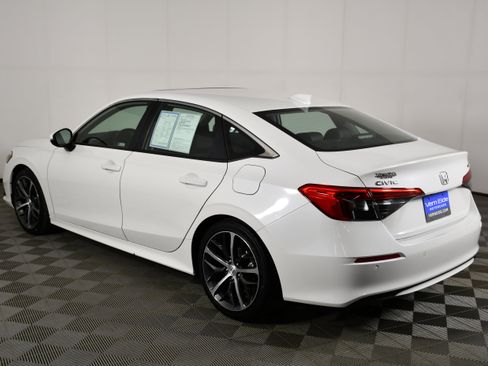 Certified 2024 Honda Civic Touring image 8