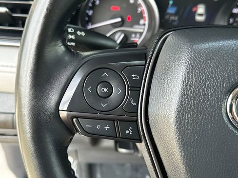 Used 2023 Toyota Camry SE image 20