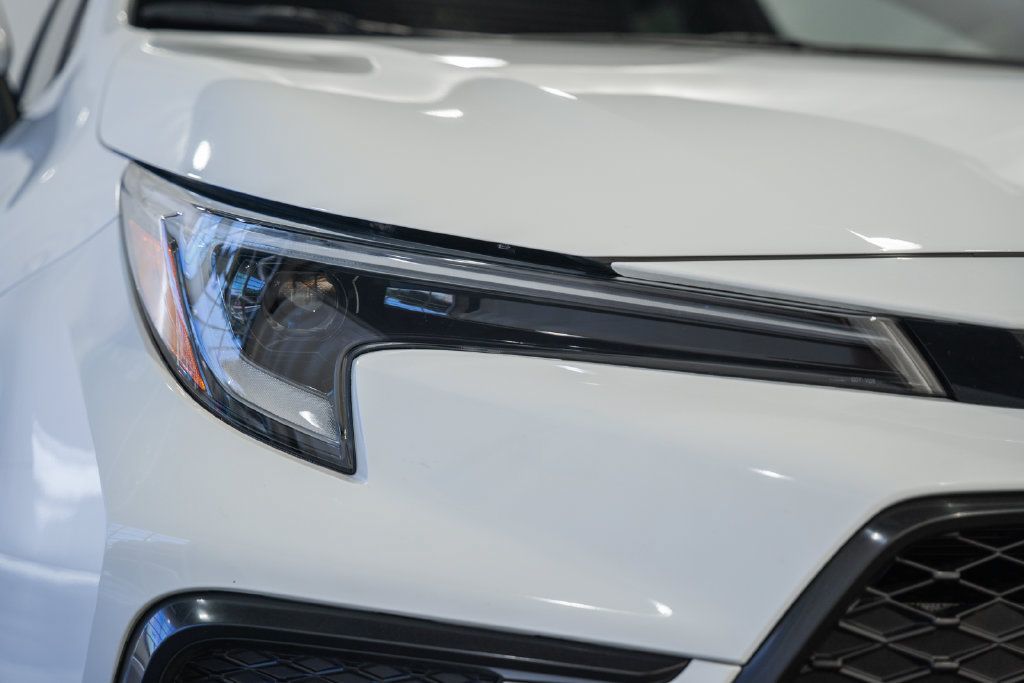 Used 2025 Toyota Corolla SE FWD image 11