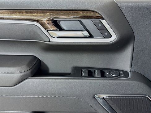 New 2026 GMC Sierra 1500 Elevation image 16