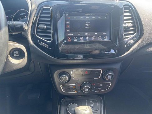 Used 2020 Jeep Compass Latitude AWD/4WD image 16