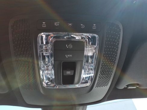 Certified 2022 Mercedes-Benz GLB 250 4MATIC image 31