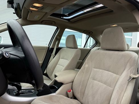 Used 2014 Honda Accord EX image 17