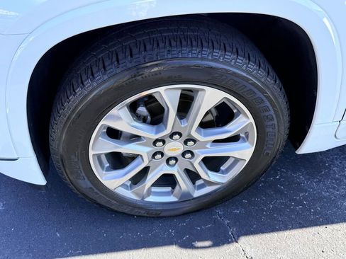 Used 2019 Chevrolet Traverse Premier image 16