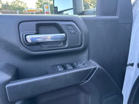 Used 2021 Chevrolet Silverado 2500 Custom w/ Custom Value Package AWD/4WD image 11