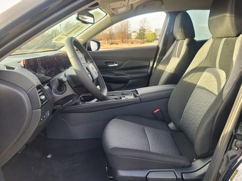 New 2026 Nissan Sentra SV w/ SV Convenience Package FWD image 5