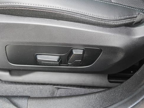 Used 2025 BMW 228i xDrive w/ M Sport Package image 21