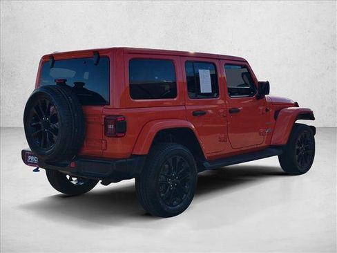 Used 2023 Jeep Wrangler Unlimited Sahara w/ Cold Weather Group AWD/4WD image 5