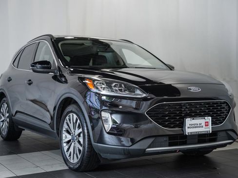 Used 2020 Ford Escape Titanium AWD/4WD image 1