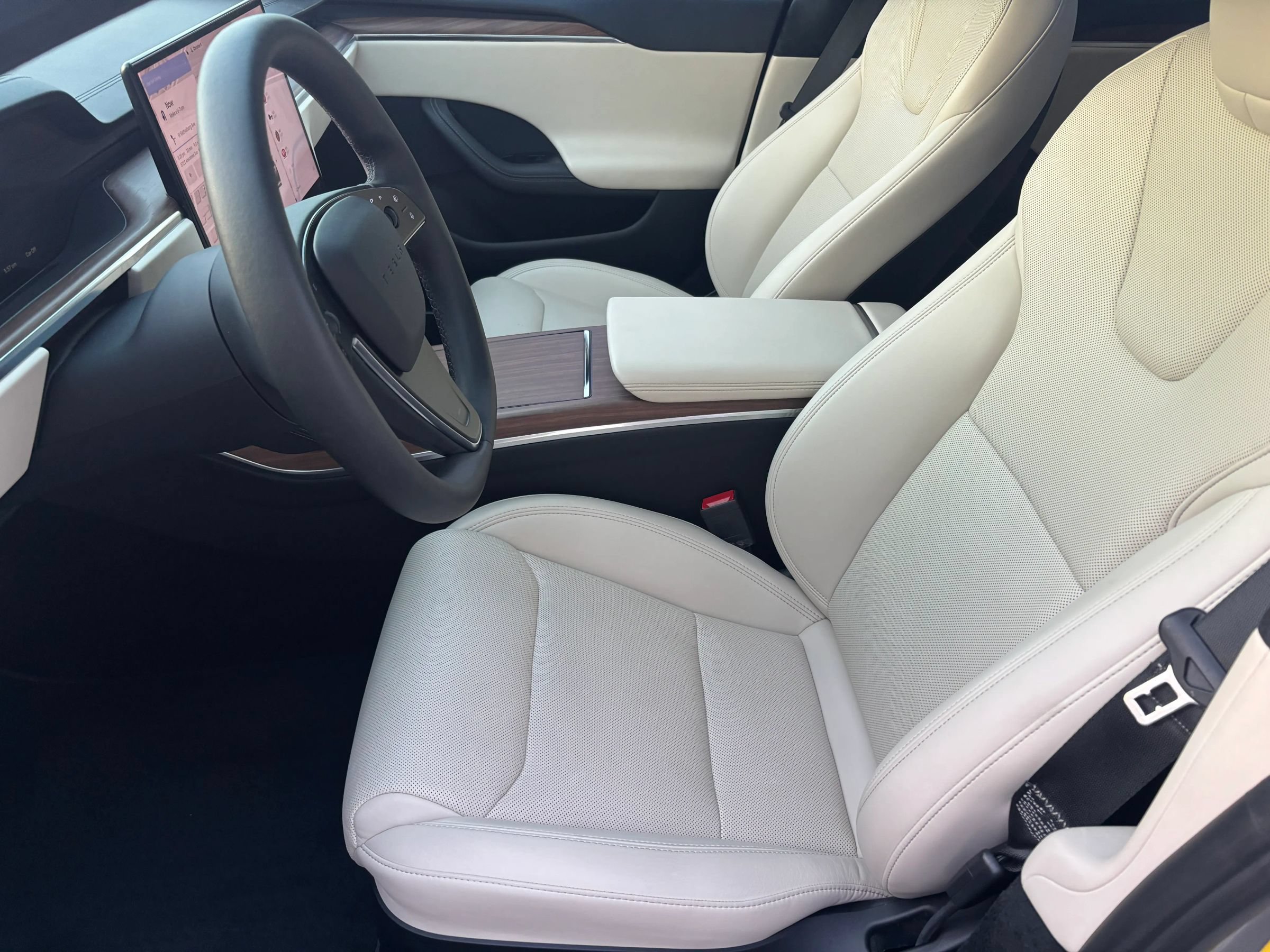 Used 2024 Tesla Model S AWD/4WD image 10