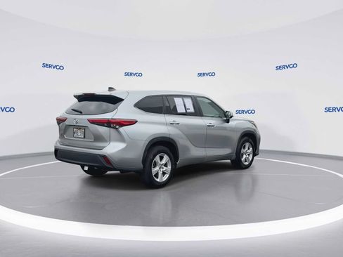 Used 2023 Toyota Highlander L FWD image 8