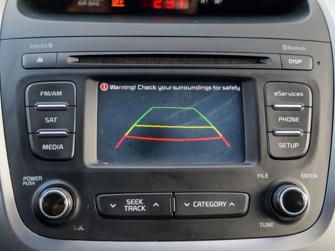 Used 2014 Kia Sorento LX image 43