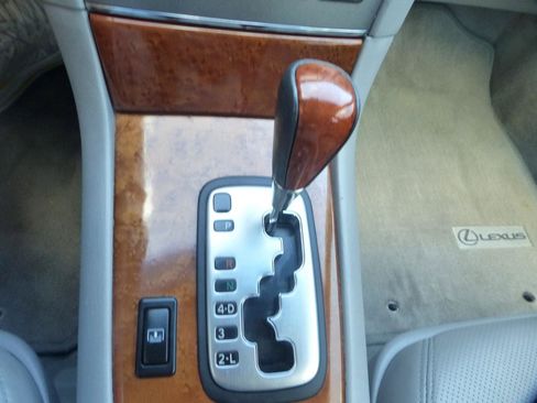 Used 2005 Lexus ES 330 FWD image 22