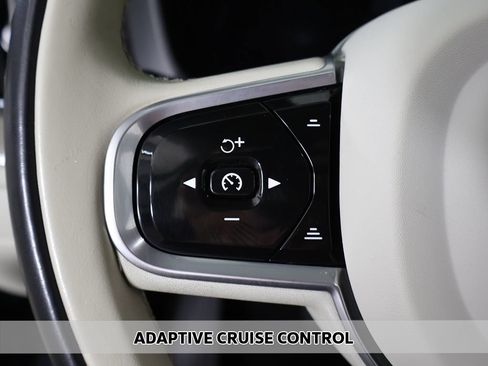 Used 2023 Volvo XC60 B6 Ultimate AWD/4WD image 6