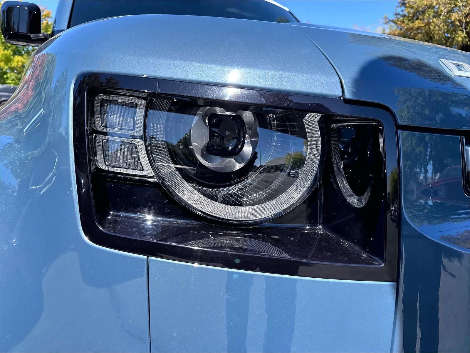 Used 2024 Land Rover Defender 110 S AWD/4WD image 28