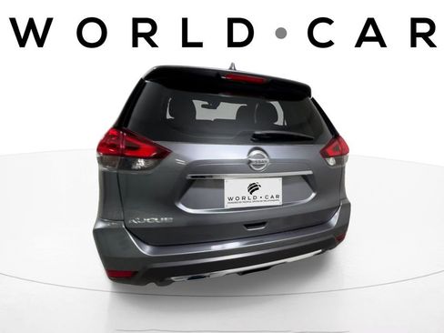 Used 2020 Nissan Rogue S image 6