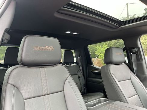 Used 2024 Chevrolet Silverado 1500 High Country w/ High Country Premium Package image 36