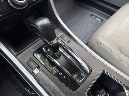 Used 2015 Honda Accord EX-L image 24
