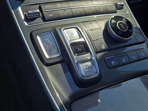 Certified 2023 Hyundai Santa Fe Limited AWD/4WD image 18