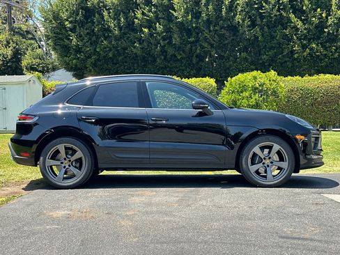 New 2026 Porsche Macan AWD/4WD image 9
