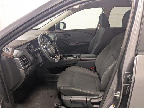 Used 2023 Nissan Rogue S AWD/4WD image 20