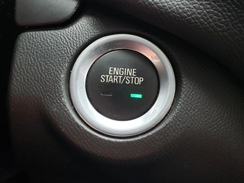 Used 2019 Chevrolet Equinox LT AWD/4WD image 24