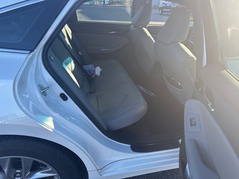 Certified 2021 Toyota Avalon XLE image 5