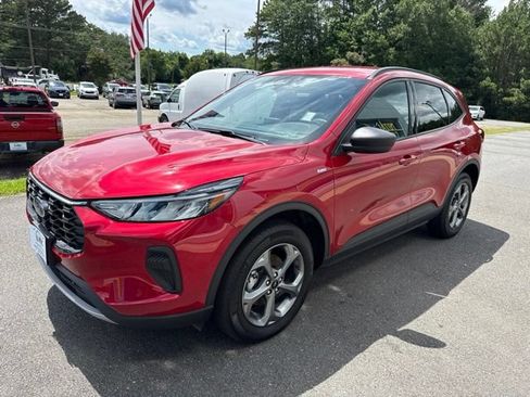 Used 2025 Ford Escape ST-Line AWD/4WD image 3