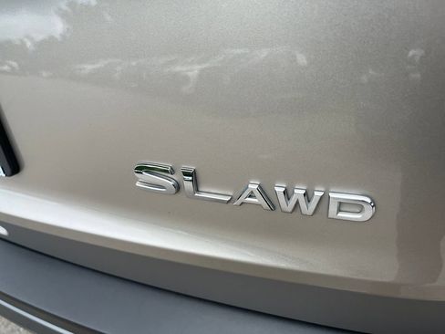 Certified 2023 Nissan Rogue SL AWD/4WD image 41