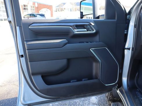 Used 2024 Chevrolet Silverado 3500 LTZ image 12