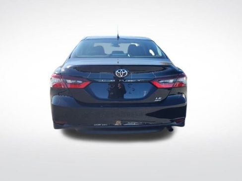 Certified 2024 Toyota Camry LE image 6