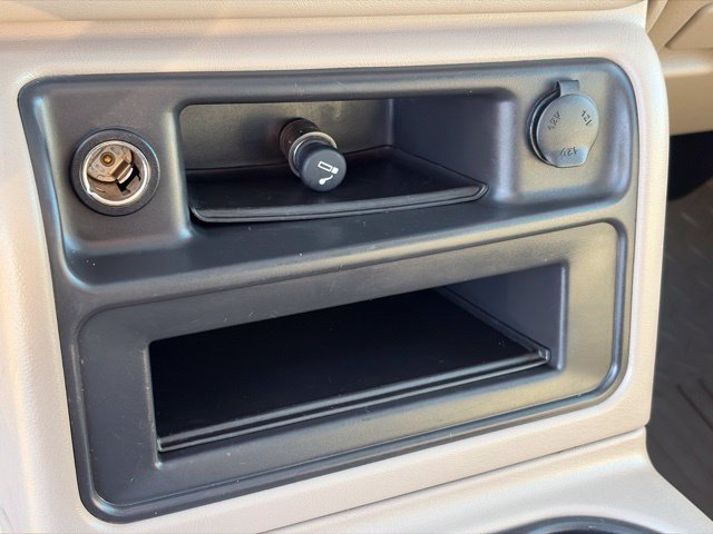 Used 2007 GMC Sierra 2500 SLT w/ Heavy-Duty Power Package RWD image 30