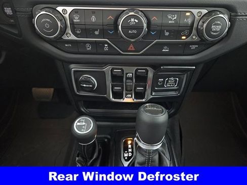 New 2025 Jeep Gladiator Sport image 15