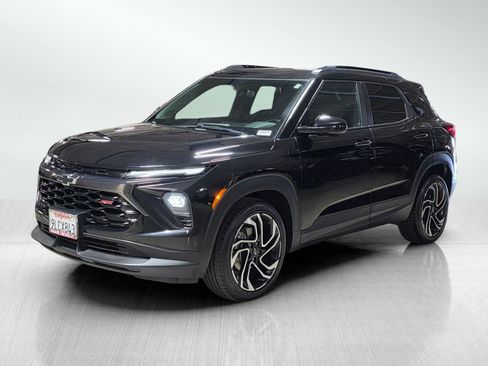 Used 2024 Chevrolet TrailBlazer RS FWD image 3