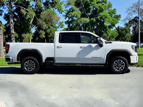 Used 2022 GMC Sierra 2500 AT4 w/ AT4 Preferred Package AWD/4WD image 7