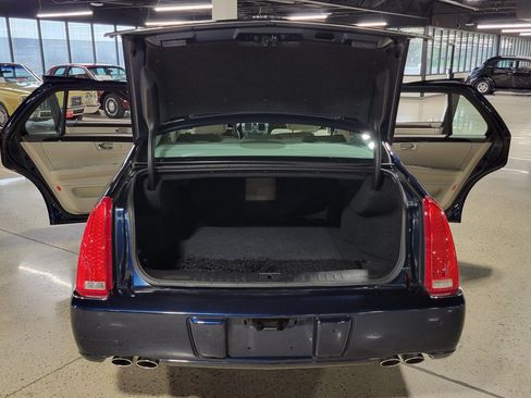 Used 2008 Cadillac DTS FWD image 13