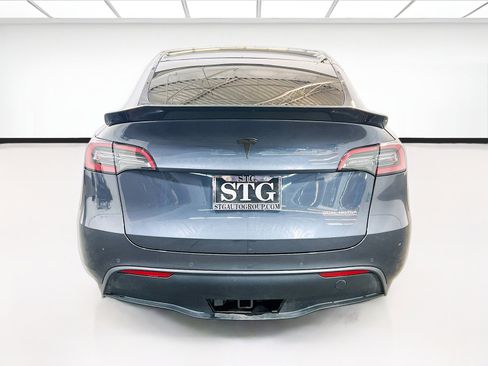Used 2022 Tesla Model Y Performance image 5