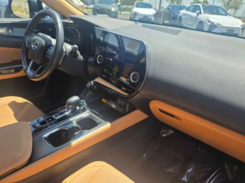 Used 2026 Lexus NX 350 AWD image 11