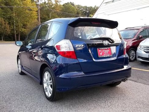Used 2011 Honda Fit Sport image 2