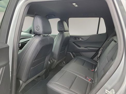 Used 2025 Chevrolet Equinox LT w/ Convenience Package II image 9