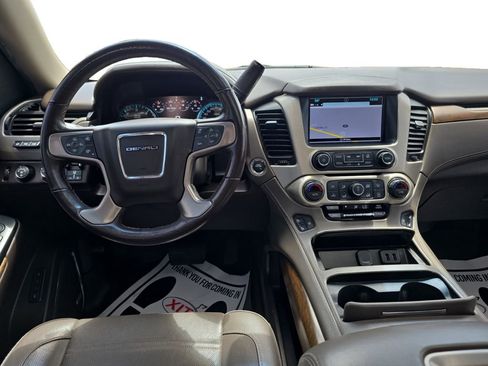 Used 2018 GMC Yukon XL Denali w/ Open Road Package AWD/4WD image 12