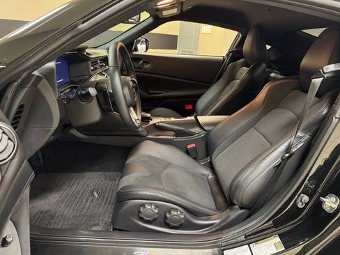 Used 2025 Nissan Z Performance w/ Floor Mat Package image 8