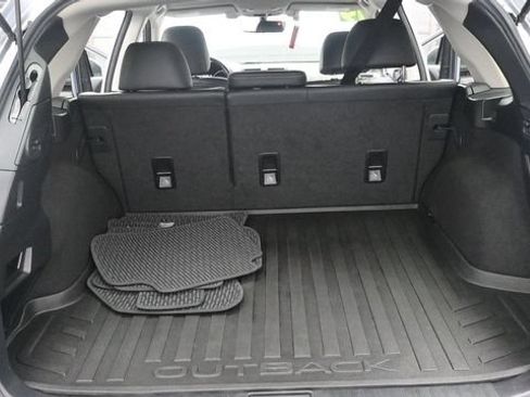 Used 2019 Subaru Outback 2.5i Limited AWD/4WD image 15
