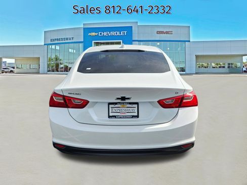 Used 2016 Chevrolet Malibu LT w/ Leather Package FWD image 6