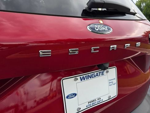 New 2026 Ford Escape Active w/ Tech Pack #1 FWD image 11