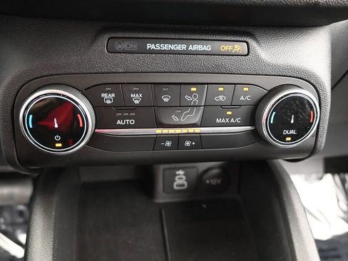 Used 2025 Ford Escape ST-Line image 33